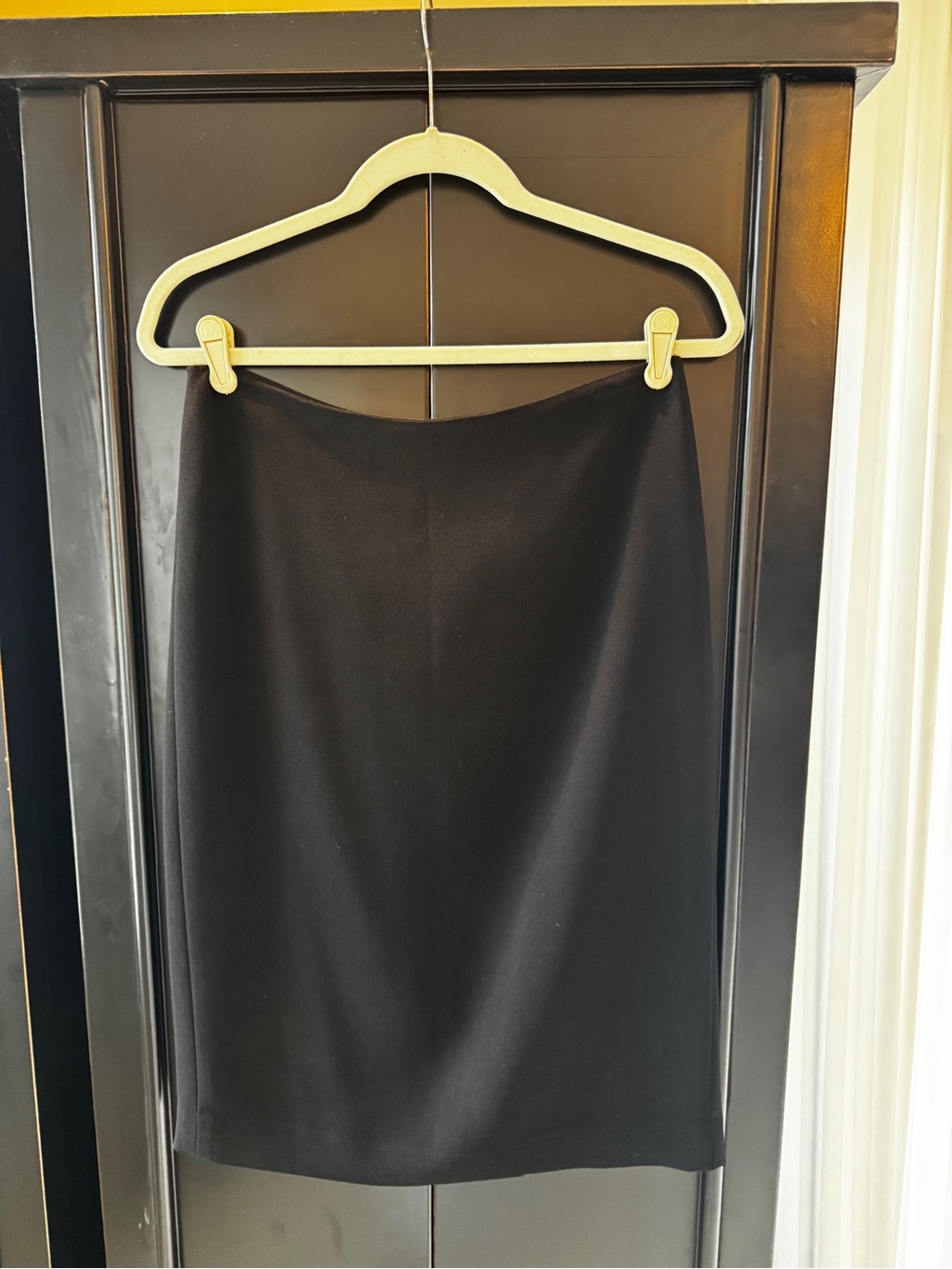 Ellen Tracy Classic Black Pencil Skirt - Women
